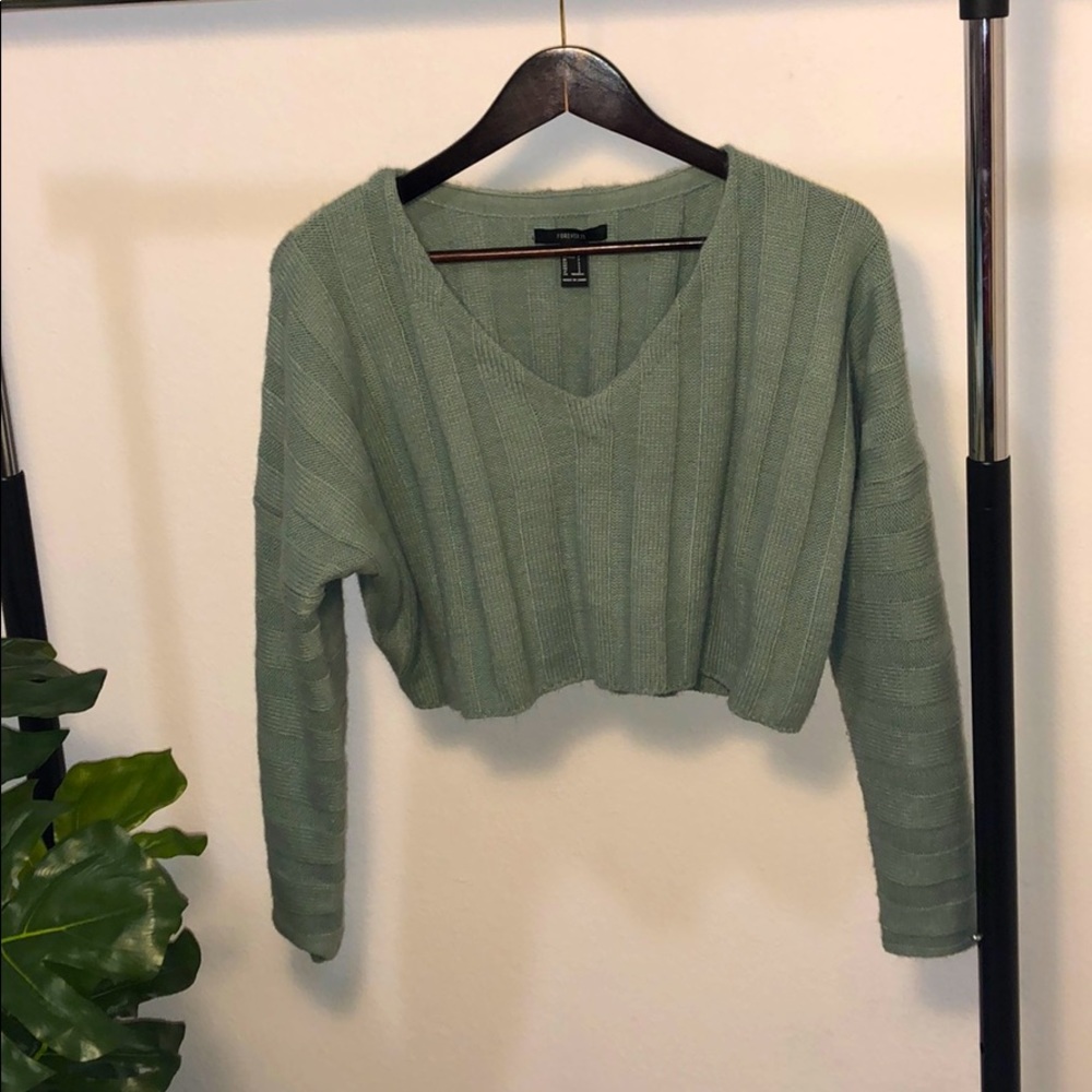 Forever 21 Green crop sweater